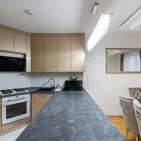 Beautiful Three Bedrooms Apartment With Free Parking Close To The Danube Coast Budapeşte Dış mekan fotoğraf