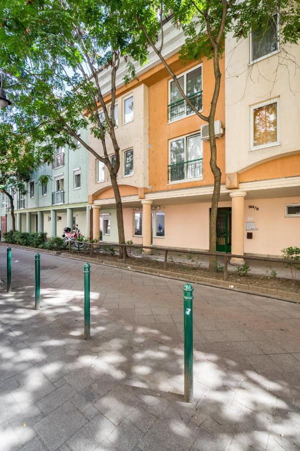 Beautiful Three Bedrooms Apartment With Free Parking Close To The Danube Coast Budapeşte Dış mekan fotoğraf