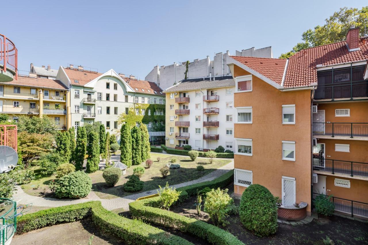 Beautiful Three Bedrooms Apartment With Free Parking Close To The Danube Coast Budapeşte Dış mekan fotoğraf