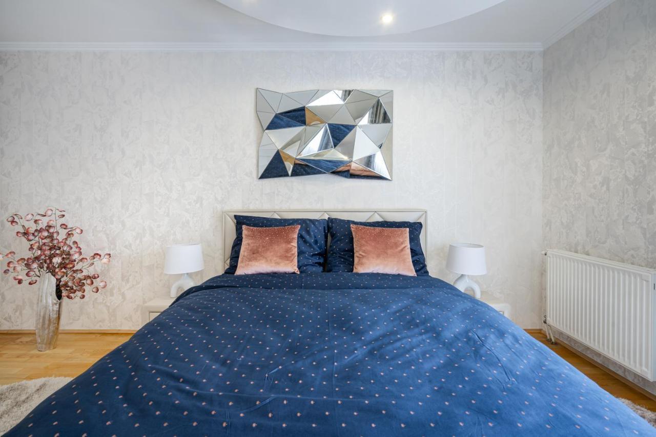 Beautiful Three Bedrooms Apartment With Free Parking Close To The Danube Coast Budapeşte Dış mekan fotoğraf