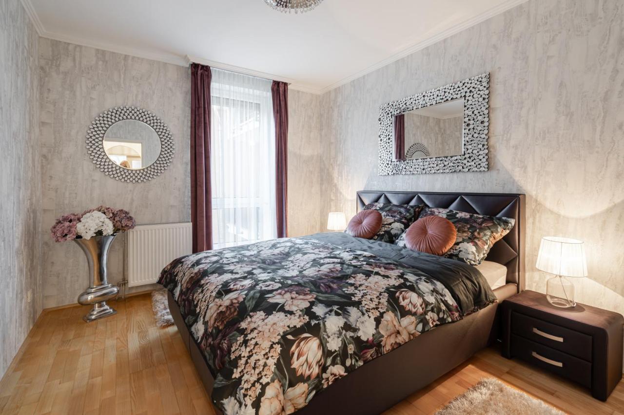 Beautiful Three Bedrooms Apartment With Free Parking Close To The Danube Coast Budapeşte Dış mekan fotoğraf