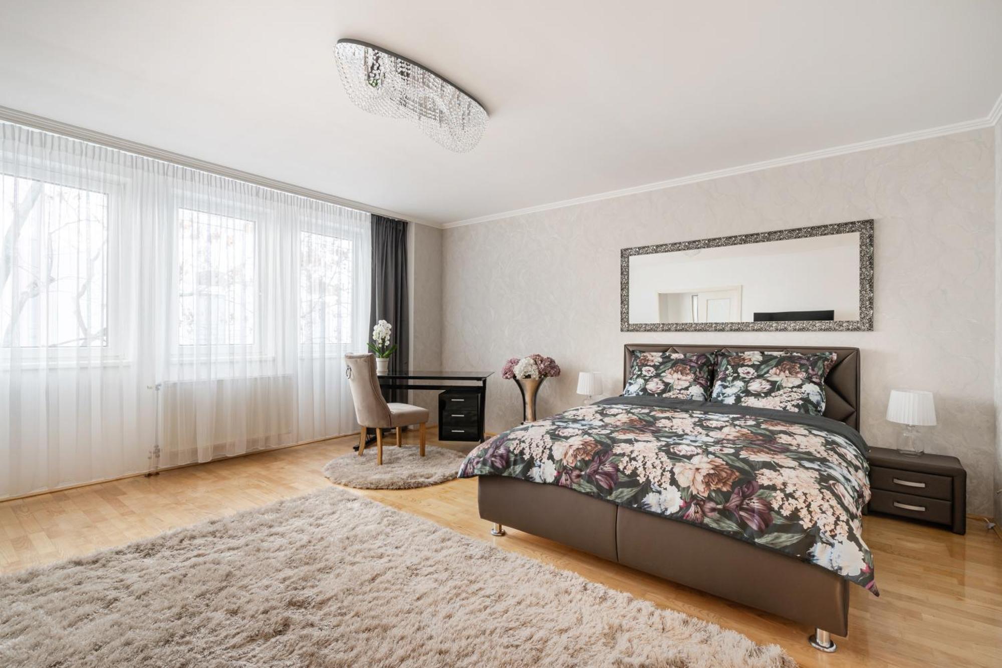 Beautiful Three Bedrooms Apartment With Free Parking Close To The Danube Coast Budapeşte Dış mekan fotoğraf