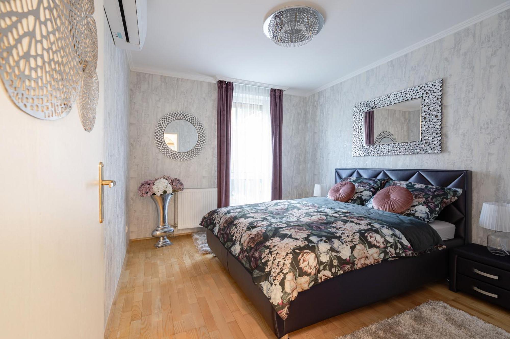 Beautiful Three Bedrooms Apartment With Free Parking Close To The Danube Coast Budapeşte Dış mekan fotoğraf
