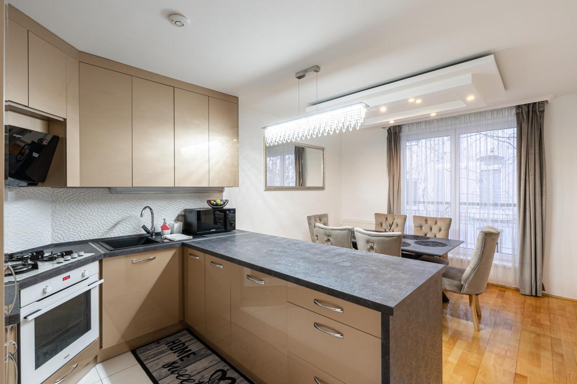Beautiful Three Bedrooms Apartment With Free Parking Close To The Danube Coast Budapeşte Dış mekan fotoğraf